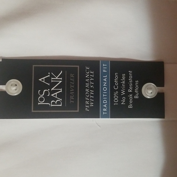 Traveler Collection Traditional Fit￼ Point Collar Dress Shirt - Picture 4 of 7